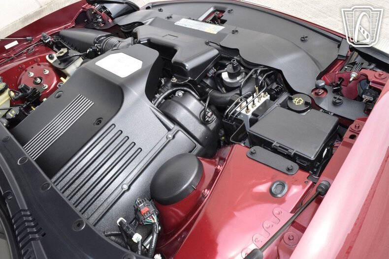 2004 Ford Thunderbird Deluxe