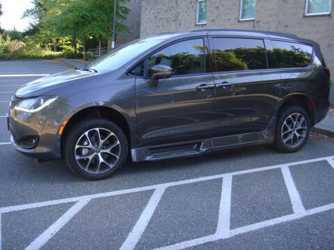 2020 Chrysler Pacifica for sale at Western Auto Brokers in Lynnwood WA