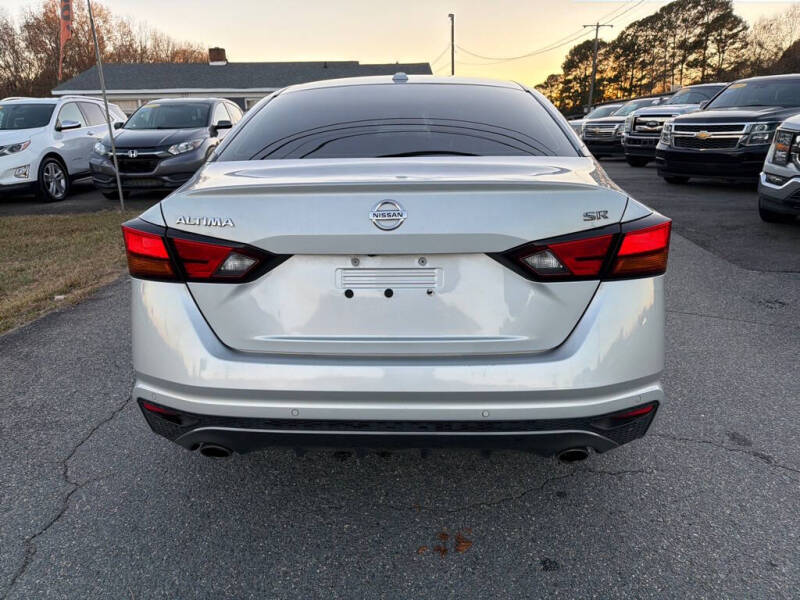 2021 Nissan Altima 2.5 SR