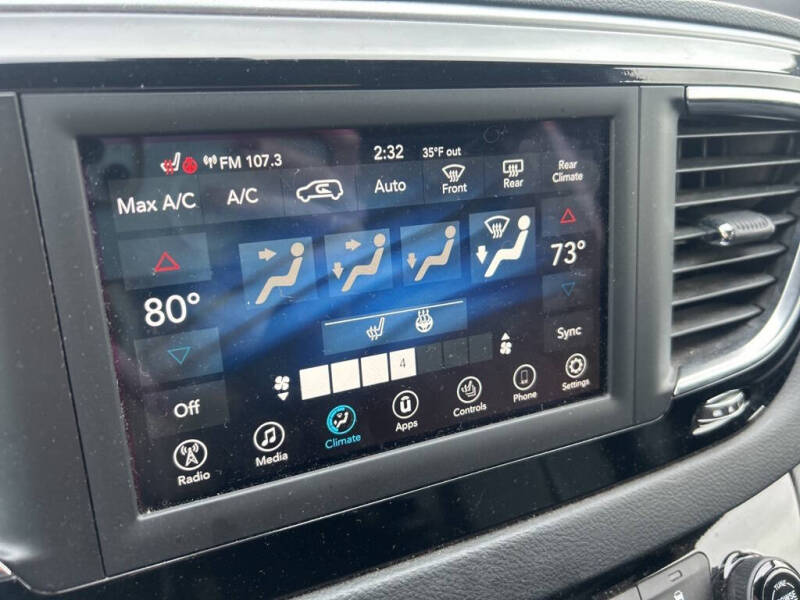 2020 Chrysler Pacifica Touring L