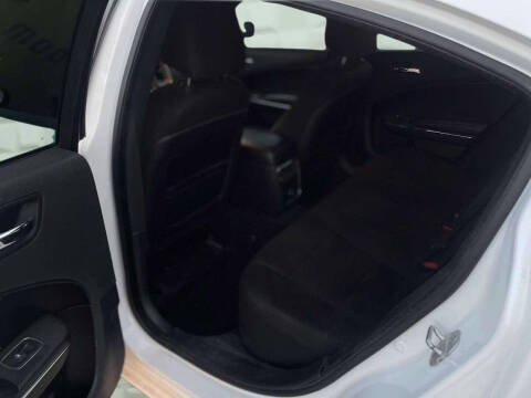 2013 Dodge Charger SE