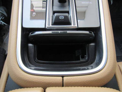 2019 Porsche Panamera 4