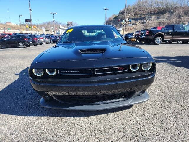 Used 2019 Dodge Challenger R/T with VIN 2C3CDZBTXKH699945 for sale in Hazard, KY