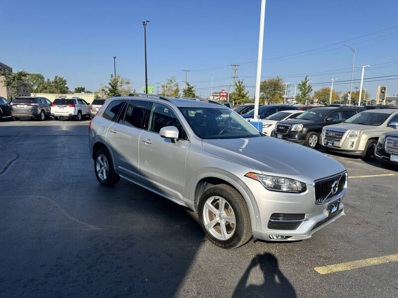 2016 Volvo XC90 T5 Momentum