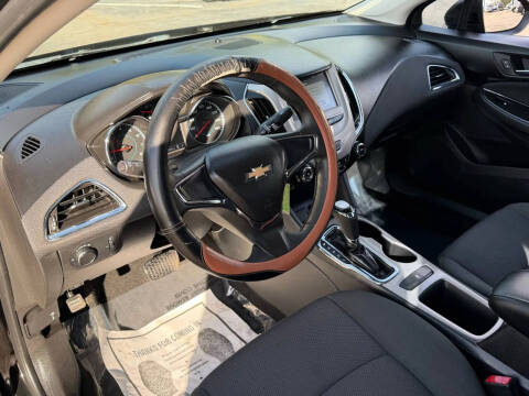 2018 Chevrolet Cruze LS Auto