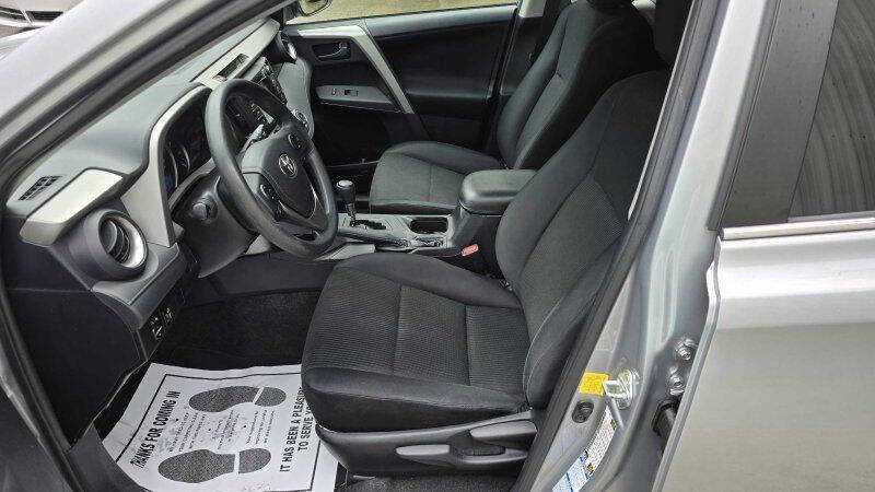 2016 Toyota RAV4 LE