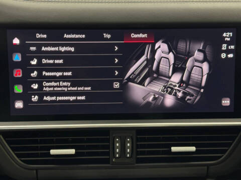 2022 Porsche Cayenne Turbo S E-Hybrid Coupe