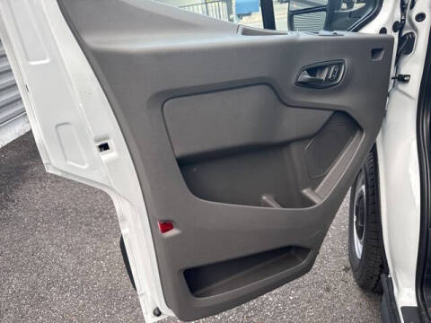 2025 Ford Transit 250