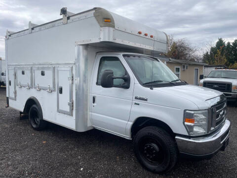 2014 Ford E-Series E-350 SD