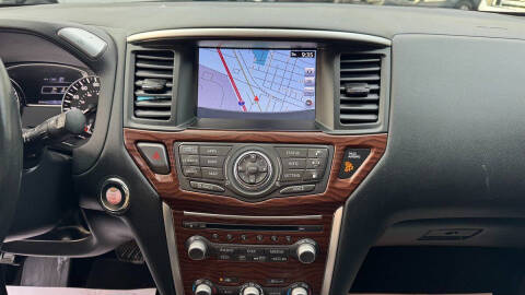 2018 Nissan Pathfinder Platinum