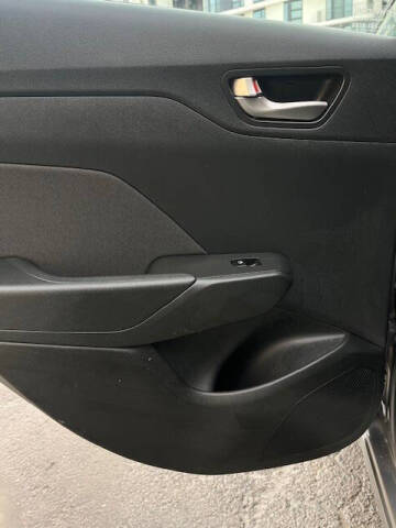 2022 Hyundai Accent SE