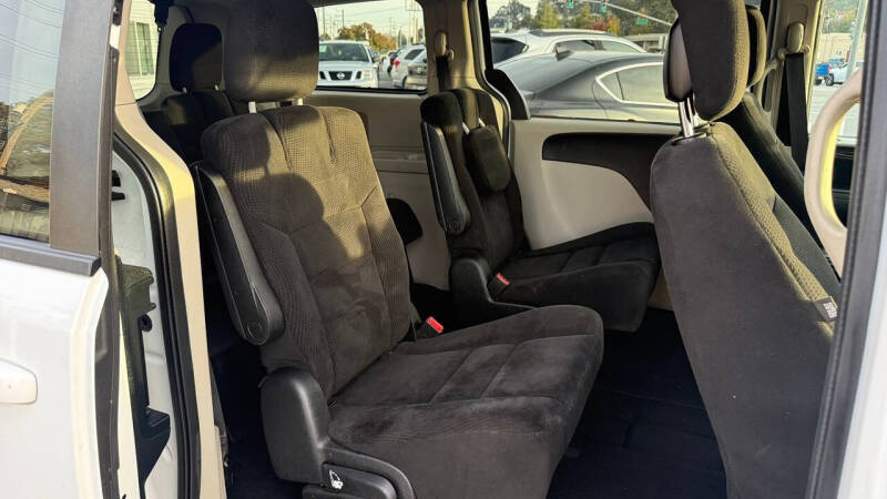 2015 Dodge Grand Caravan SE