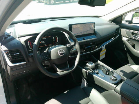 2025 Nissan Rogue SL