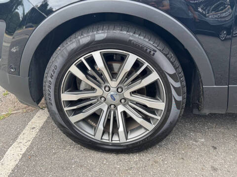 2017 Ford Explorer Platinum