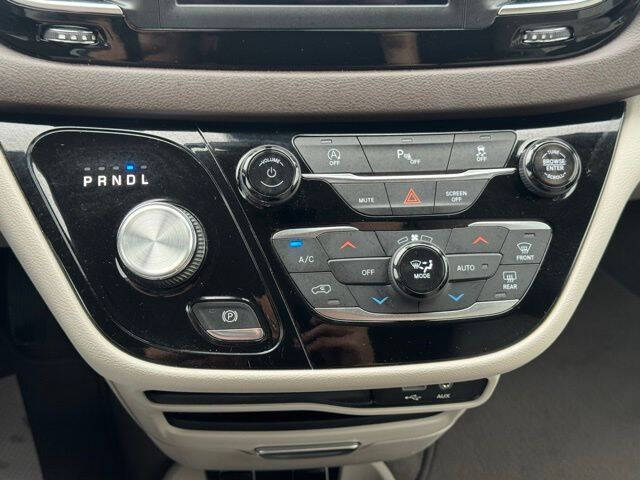 2019 Chrysler Pacifica Touring L