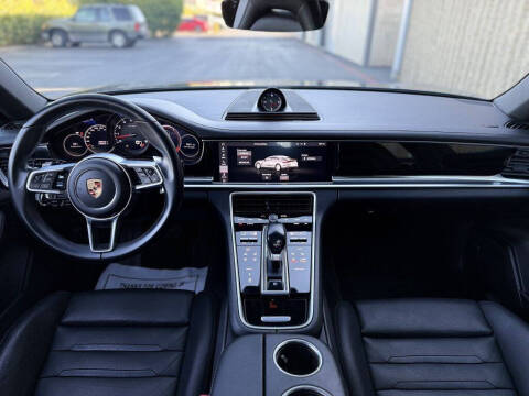 2019 Porsche Panamera