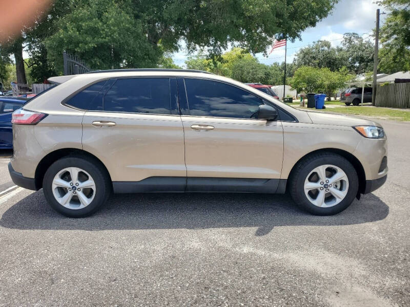 2020 Ford Edge SE