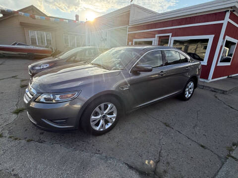 2011 Ford Taurus SEL