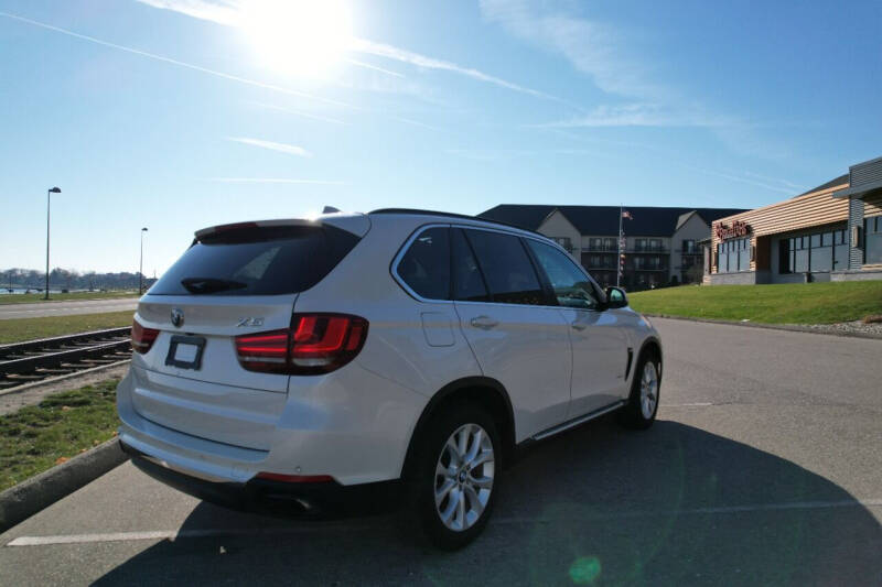 2016 BMW X5 xDrive50i photo 6