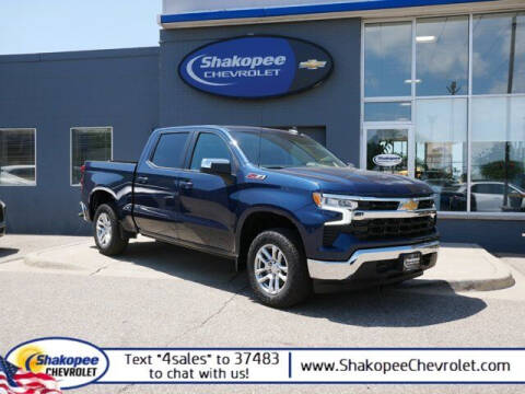 2022 Chevrolet Silverado 1500 for sale at SHAKOPEE CHEVROLET in Shakopee MN