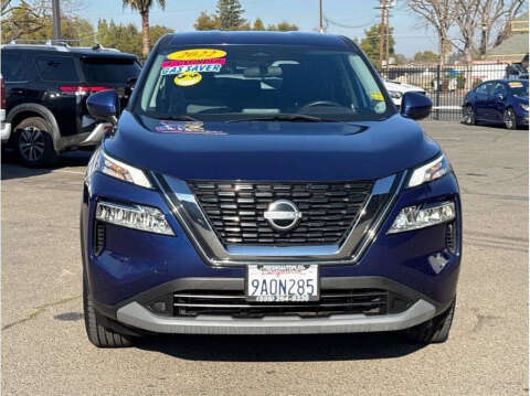 2022 Nissan Rogue for sale at Armando Auto Sales in Fresno CA