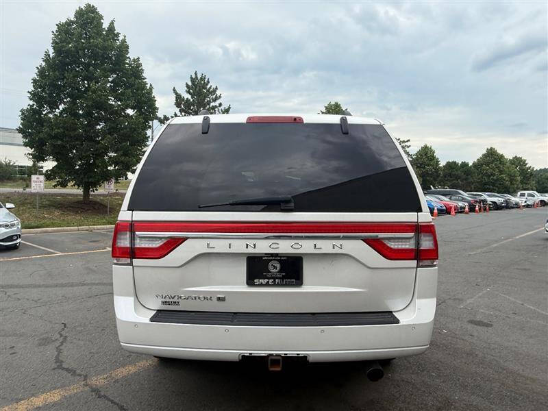 2017 Lincoln Navigator L Select