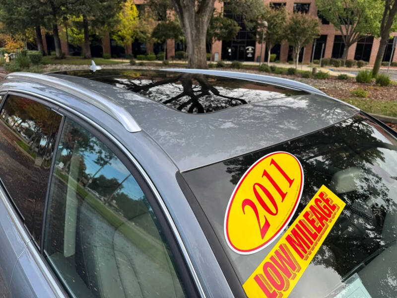 2011 Audi Q5 2.0T quattro Premium Plus