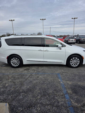 2020 Chrysler Pacifica Touring L