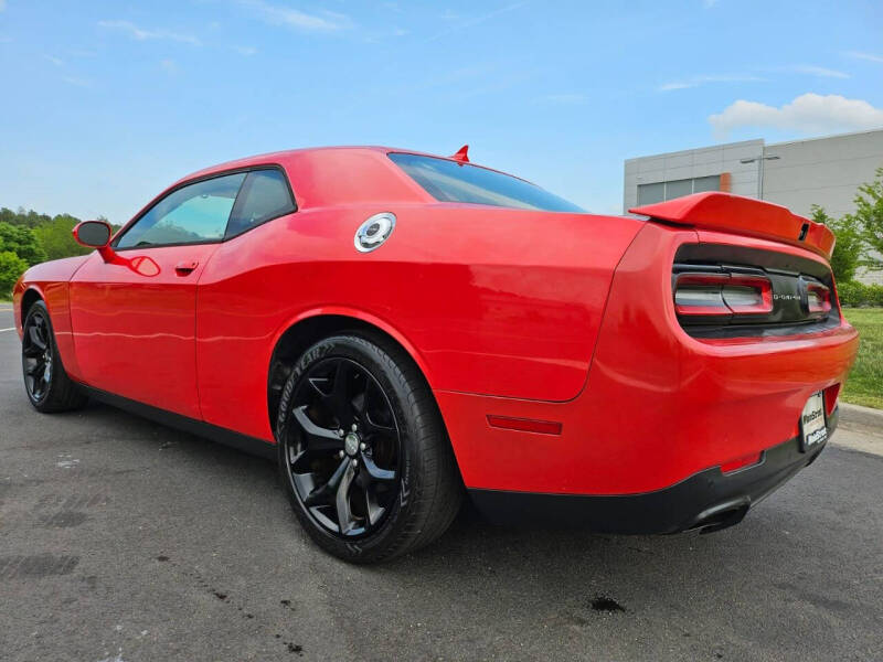2015 Dodge Challenger SXT