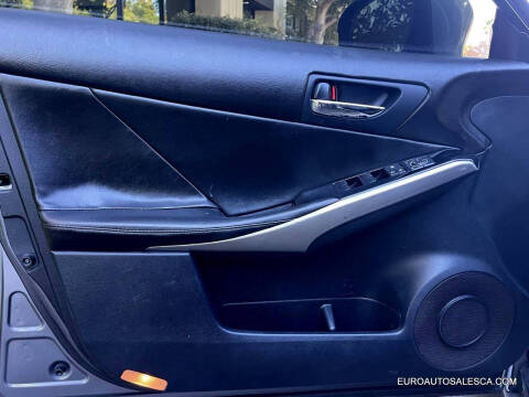 2015 Lexus IS 250 Crafted Line