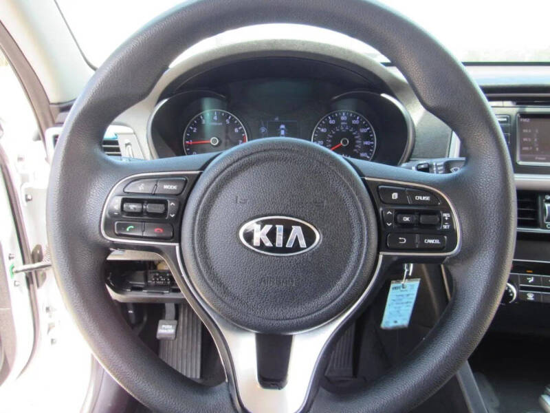 2017 Kia Optima LX