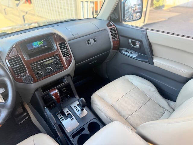 2003 Mitsubishi Montero Limited
