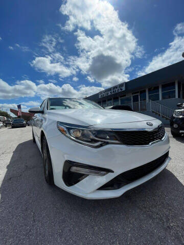 2020 Kia Optima for sale at Modern Auto Sales in Hollywood FL