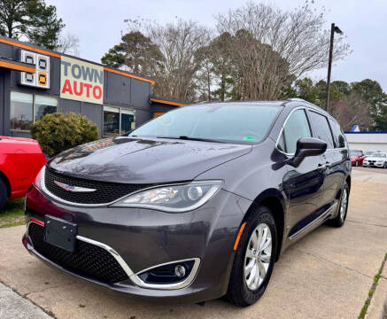 2018 Chrysler Pacifica for sale at Town Auto in Chesapeake VA