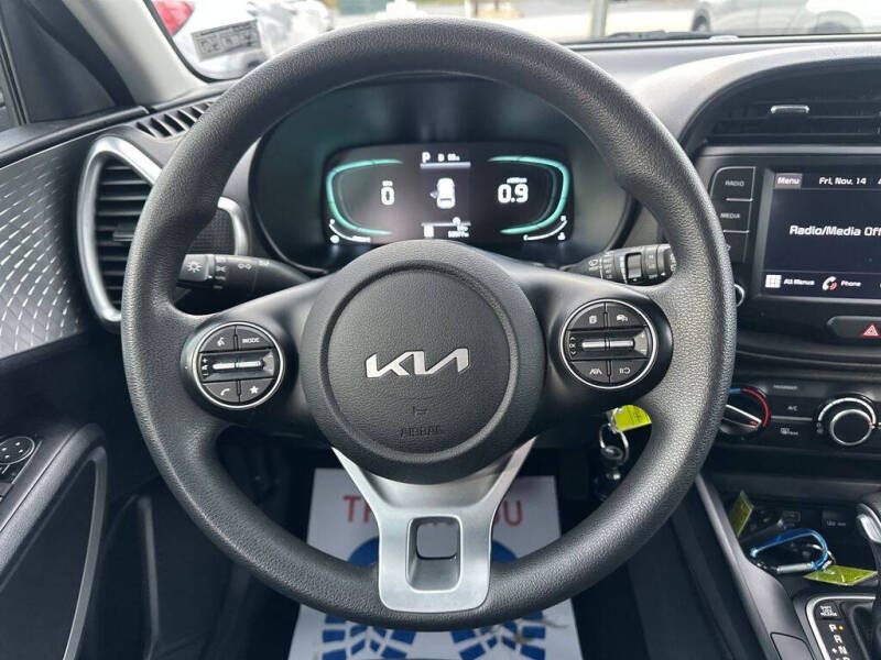 2023 Kia Soul LX