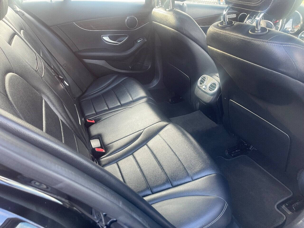 2018 MERCEDES-BENZ C-Class Sedan - $22,900