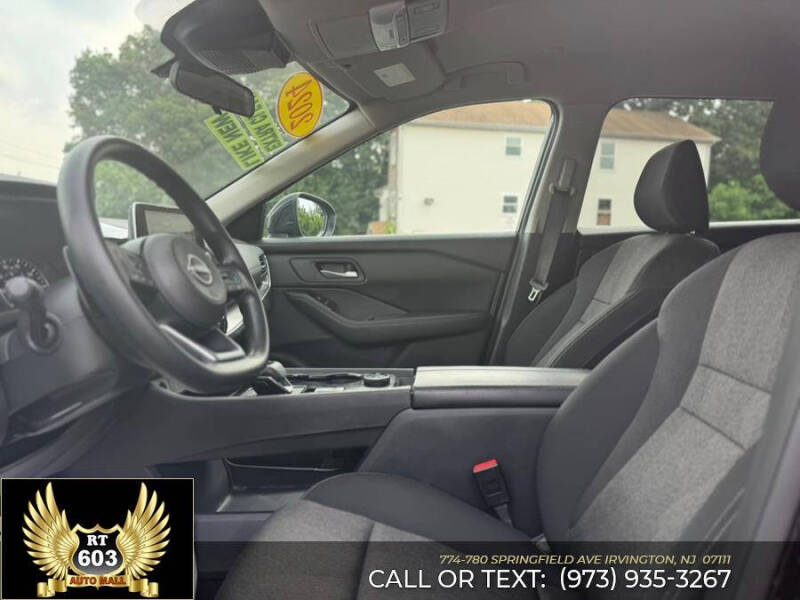 2024 Nissan Rogue SV