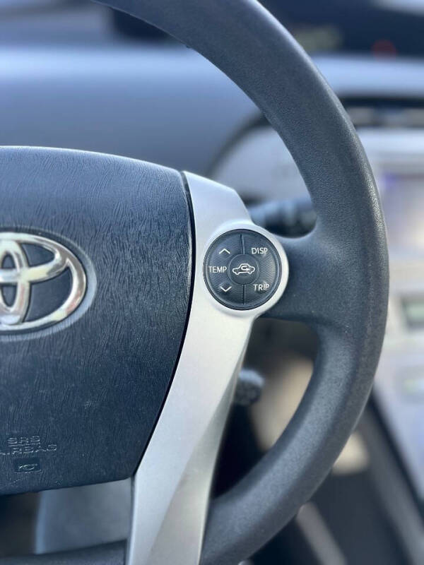 2013 Toyota Prius Three