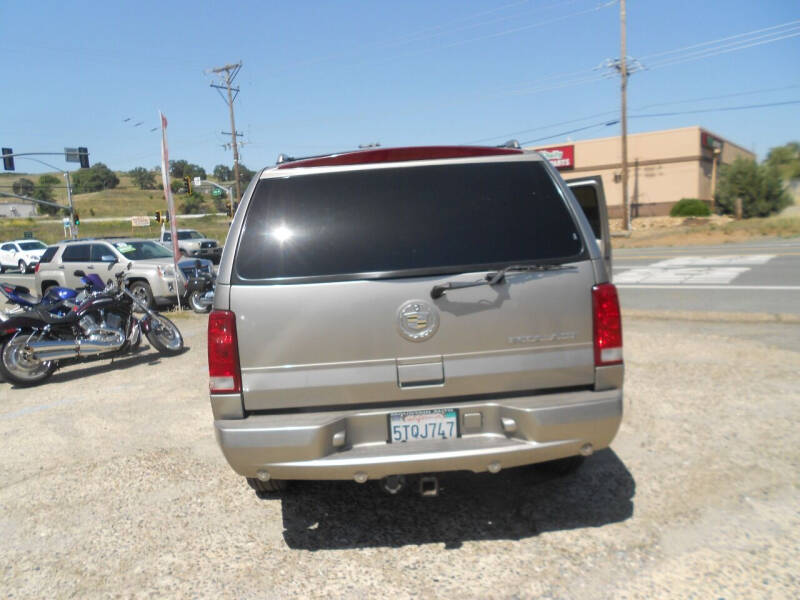 2002 Cadillac Escalade