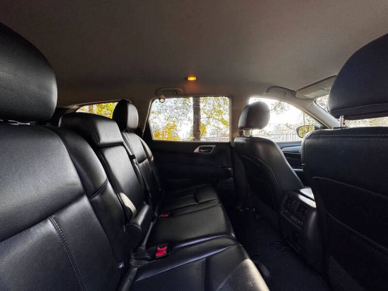 2017 Nissan Pathfinder