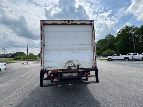 2017 Freightliner M2 106