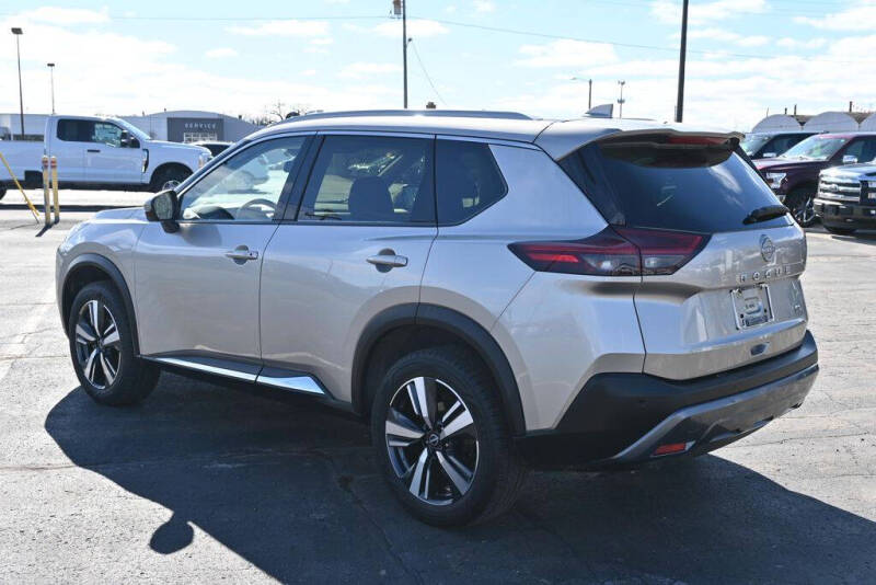 2023 Nissan Rogue SL