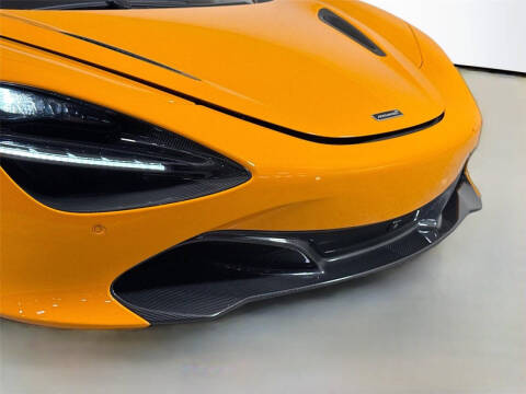 2022 McLaren 720S Performance