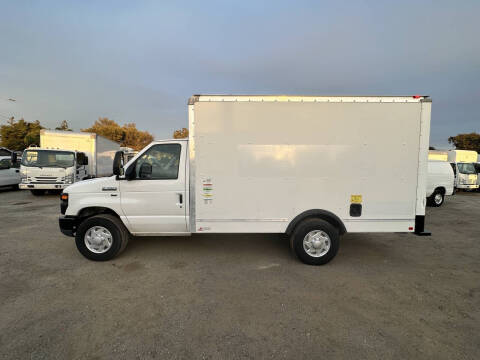 2015 Ford E-350