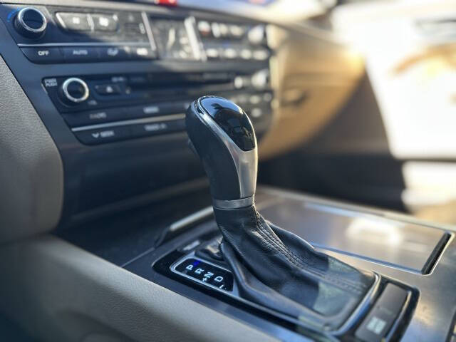 2015 Hyundai Genesis