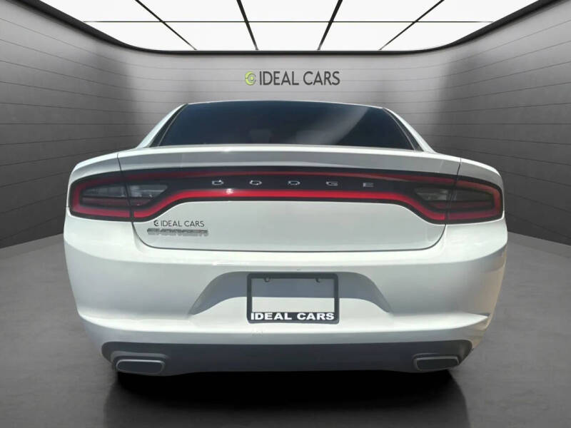 2015 Dodge Charger SE