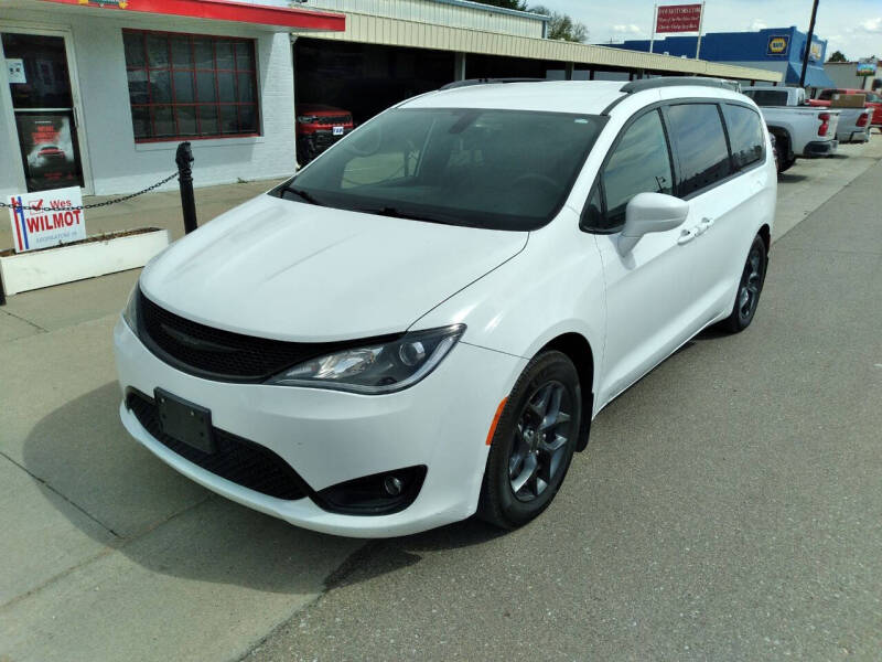 2020 Chrysler Pacifica Touring L