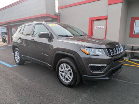 2018 Jeep Compass for sale at Richardson Sales, Service & Powersports in Highland IN