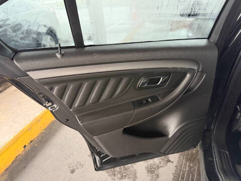 2010 Ford Taurus SEL