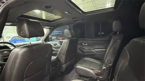 2022 Chevrolet Traverse LT Leather